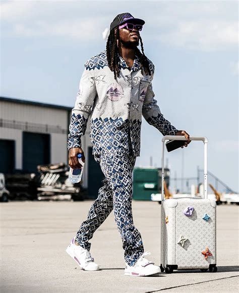 derrick henry louis vuitton